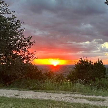 Hill Country Highland'S Bluebonnet Cottage Marble Falls Exterior foto