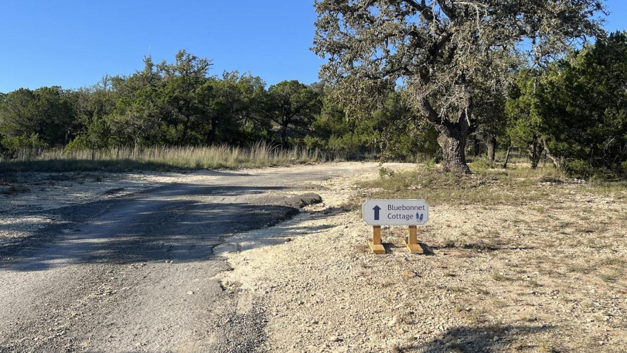 Hill Country Highland'S Bluebonnet Cottage Marble Falls Exterior foto